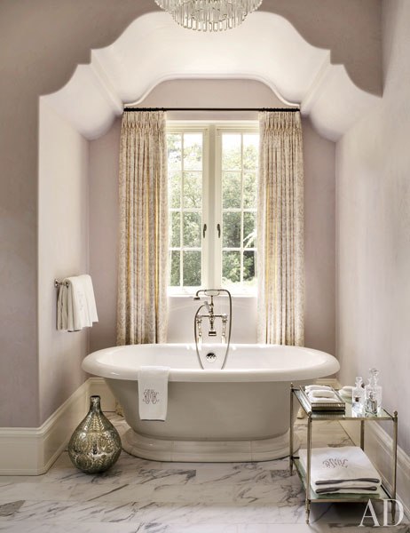 item5.rendition.slideshow.suzanne-kasler-10-master-bath