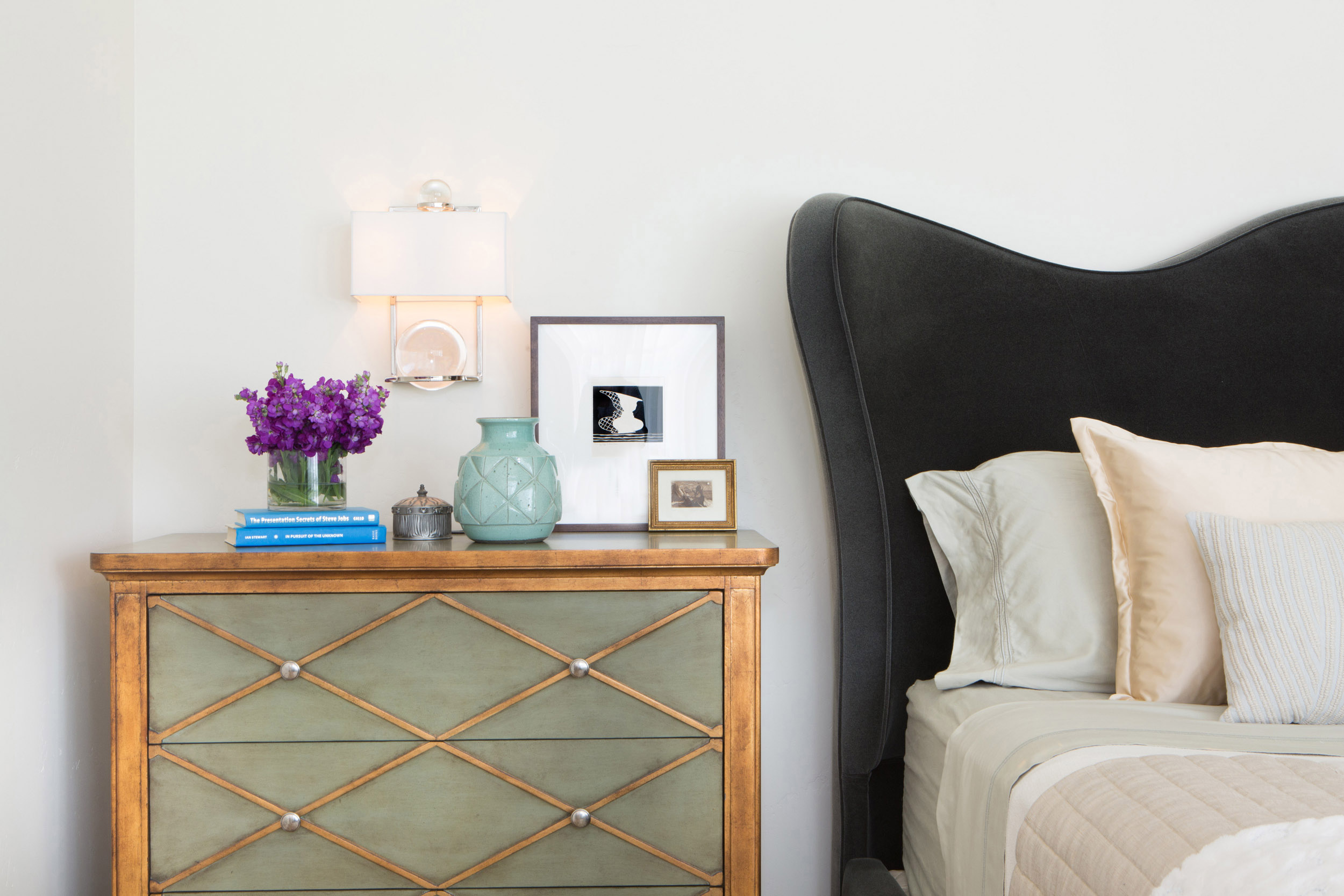 11 Guest Room Essentials That Make Happy Guests • One Brick At A Time