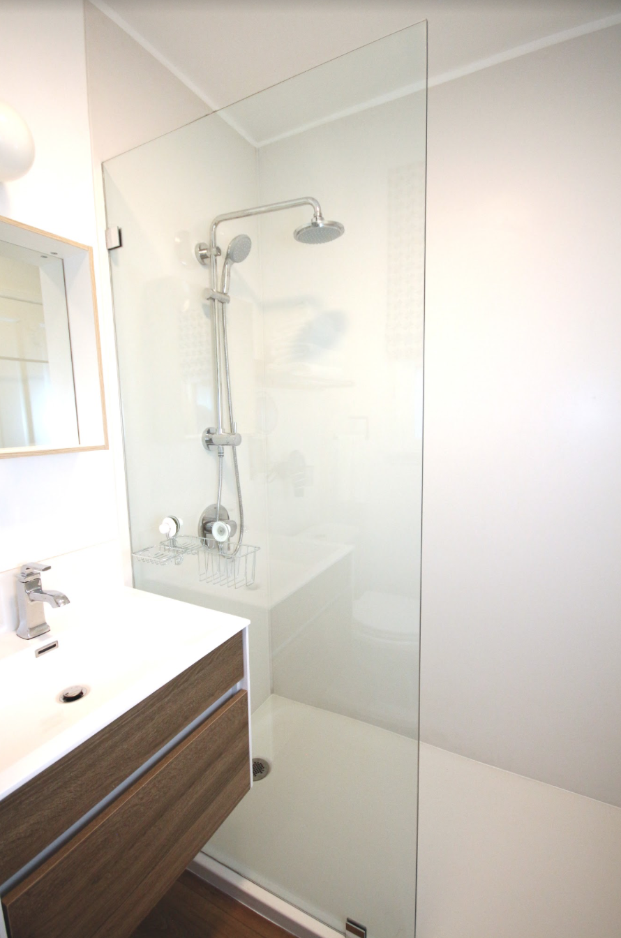 Shower in Los Angeles Vacation Rental