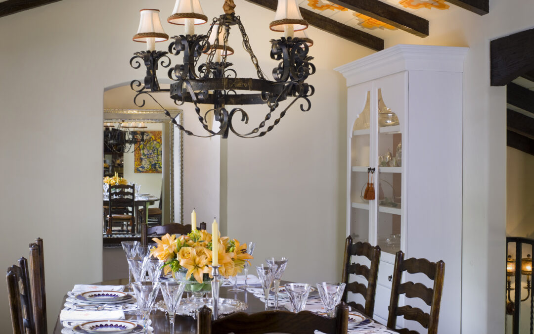 Fabulous Dining Rooms and Fun Table Settings
