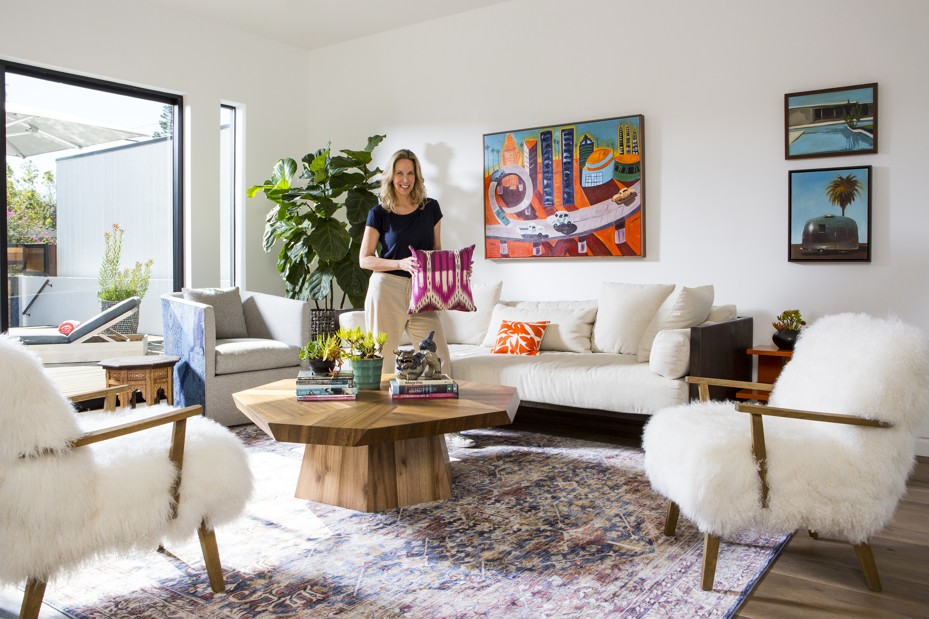 Lori Dennis designs the Venice Beach Art house