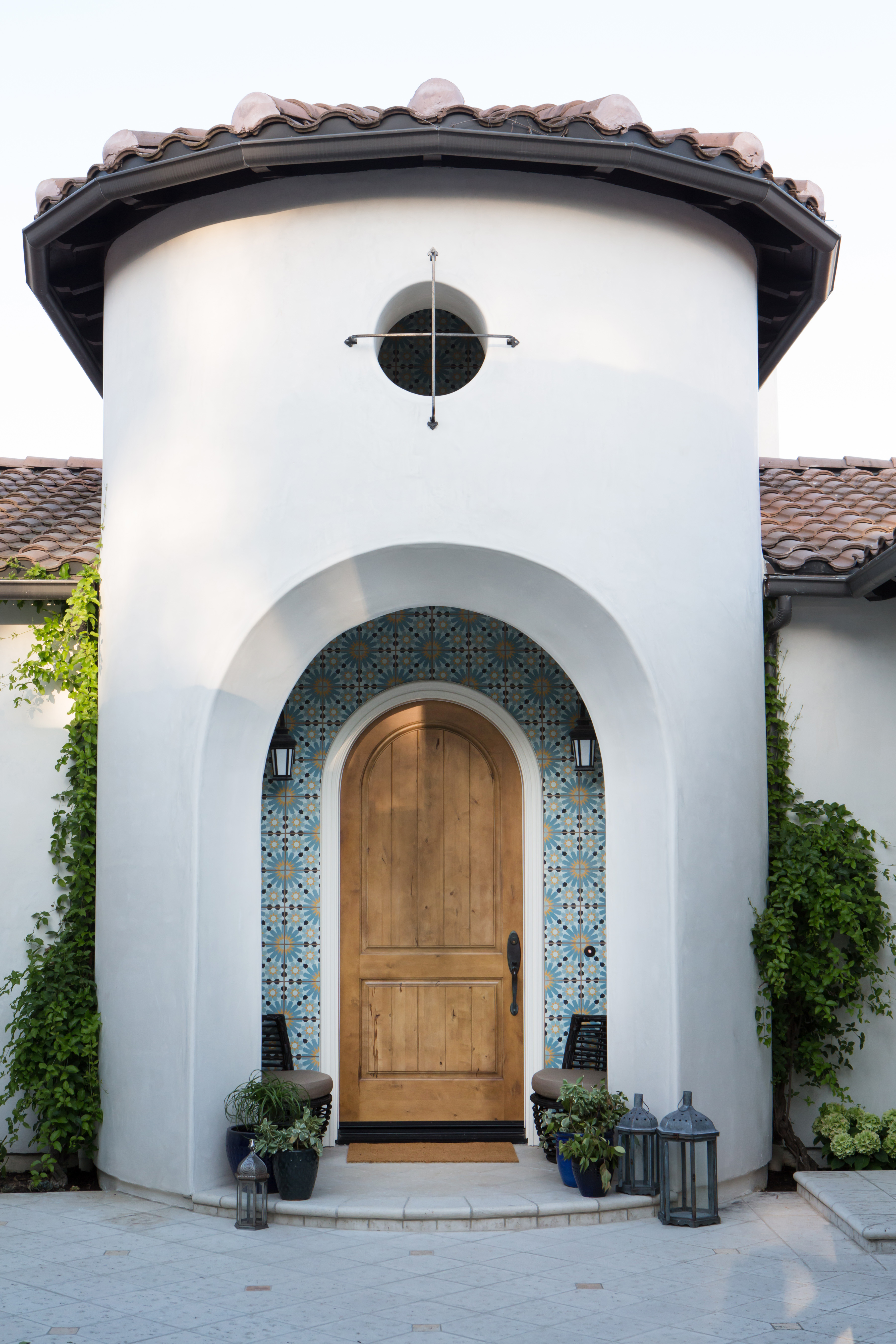 Spanish home entryway by celebrity interior designer Lori Dennis