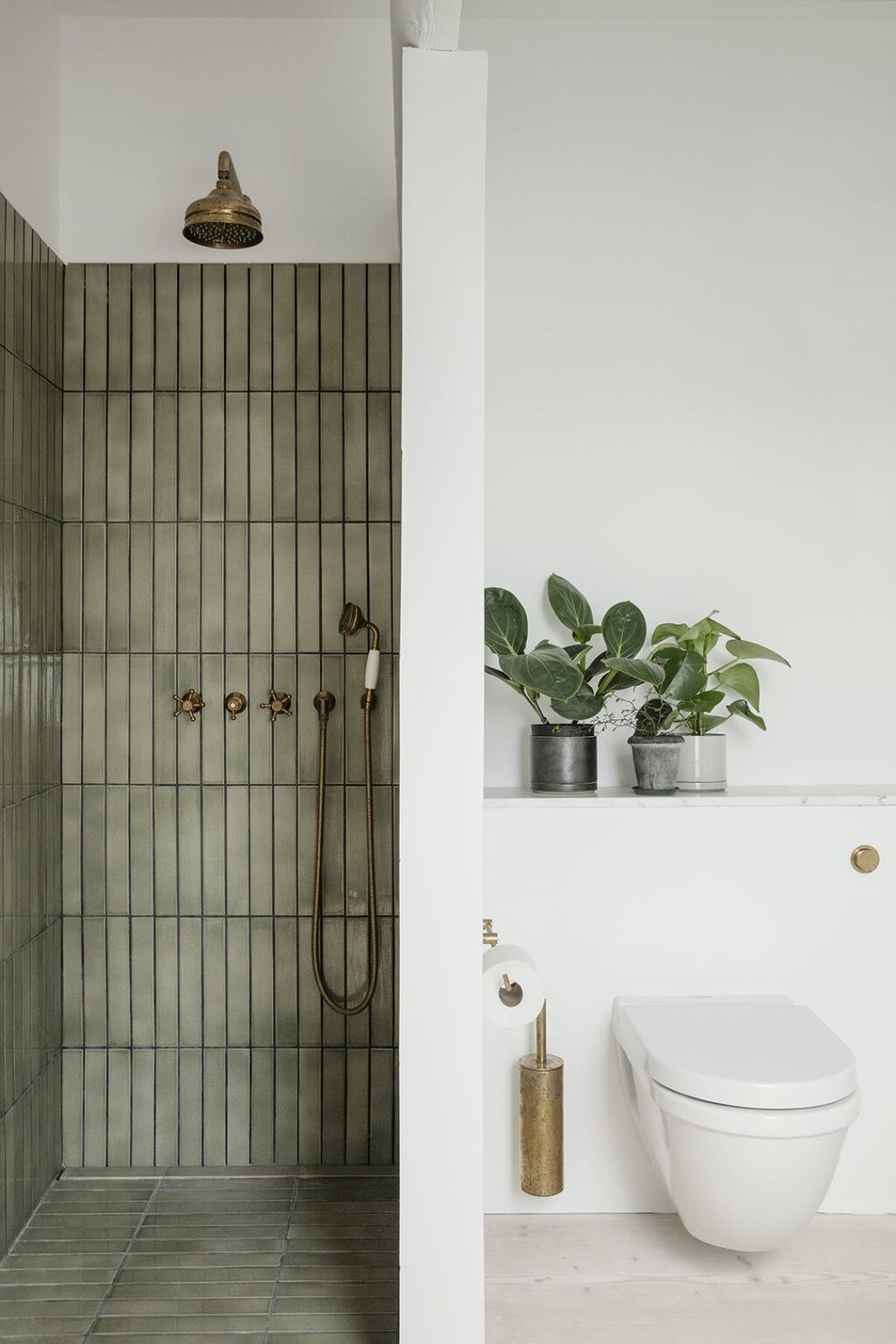 Modern Shower Tile